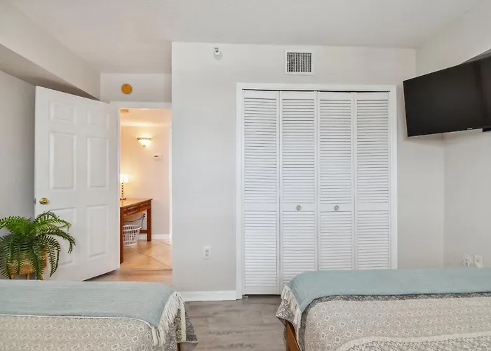 Bayside Penthouse-5min To Beach, Rest & Shops * Clearwater Beach