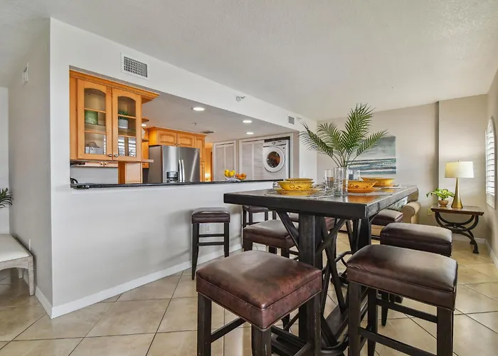 Bayside Penthouse-5min To Beach, Rest & Shops Clearwater Beach